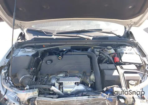 2018 Chevrolet Malibu 1Fl из США, поврежденный, VIN 1G1ZC5ST0JF184687